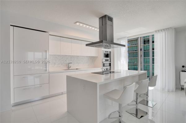 Parque Towers, 330 Sunny Isles Blvd #5-908, Sunny Isles Beach, Florida 33160, image 1