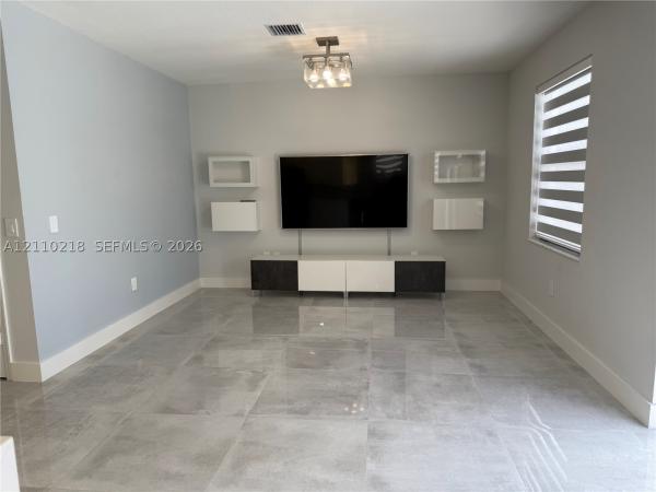 21000 NE 2nd Ct, Unincorporated Dade County, Florida 33179, image 1