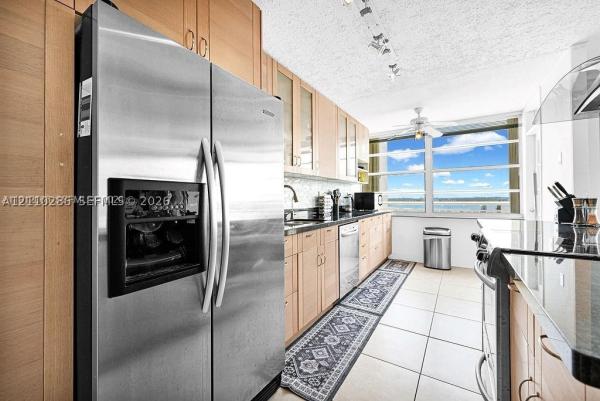 Del Prado South, 18041 Biscayne Blvd #1201-4, Aventura, Florida 33160, image 1