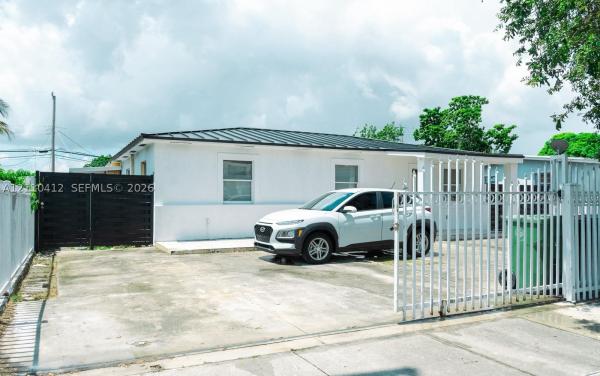 90 E 41st St, Hialeah, Florida 33013, image 1