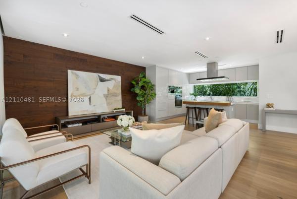 234 Washington Ave #D, Miami Beach, Florida 33139, image 1