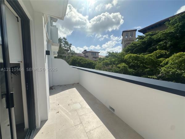 4220 Laguna St #308, Coral Gables, Florida 33146, image 1