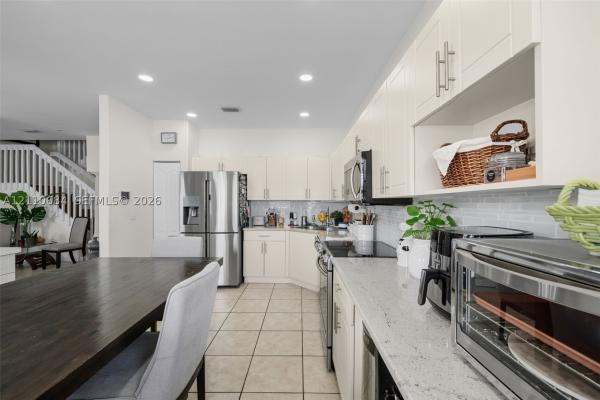 13542 SW 177th Ter, Unincorporated Dade County, Florida 33177, image 1