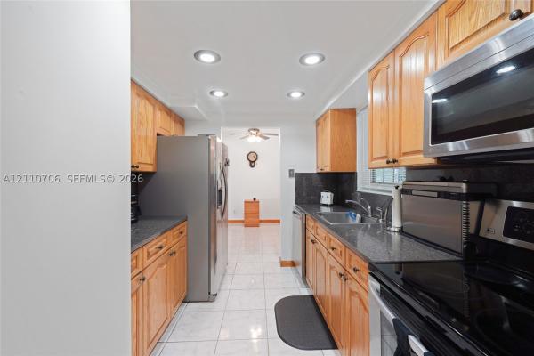 611 NE 177th St, Unincorporated Dade County, Florida 33162, image 1