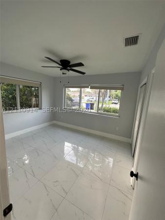 8 NW 169th St, North Miami Beach, Florida 33169, image 1
