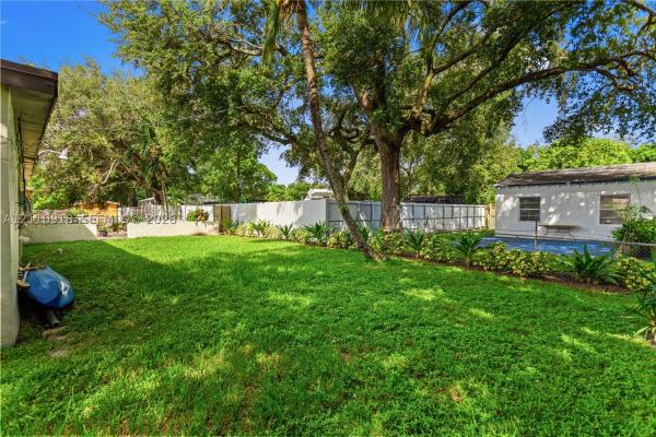 2007 NW 89th St, Unincorporated Dade County, Florida 33147, image 1