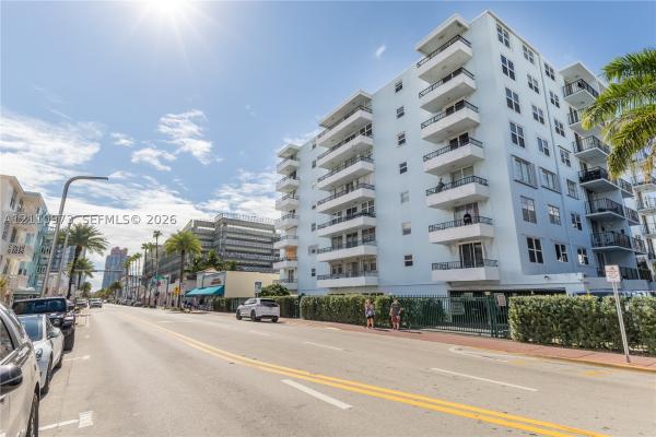 Collins Towers, 720 Collins Ave #704, Miami Beach, Florida 33139, image 1
