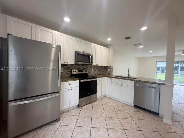 Malibu Bay, Pembroke Pines, Florida 33029, image 1