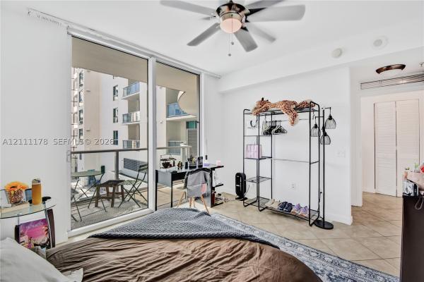 Met 1, 300 S Biscayne Blvd #T-1405, Miami, Florida 33131, image 1