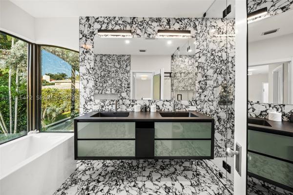 Palm View, 1735 Lenox Ave, Miami Beach, Florida 33139, image 1
