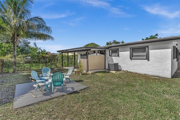 1170 NE 112th St, Unincorporated Dade County, Florida 33161, image 1