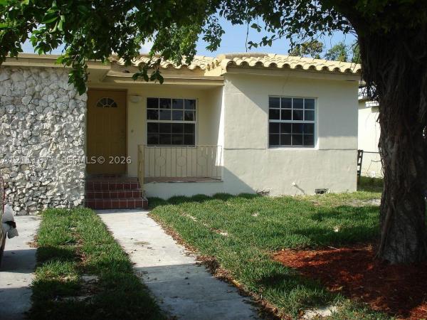 879 NW 74th St, Unincorporated Dade County, Florida 33150, image 1