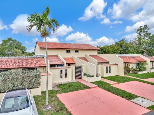 19252 NW 65th Ct, Hialeah, Florida 33015, image 1