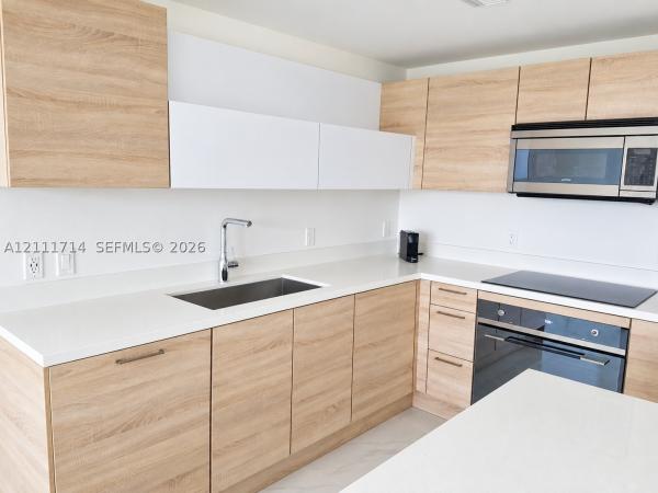 The Harbour North Tower, 16385 Biscayne Blvd #1402, North Miami Beach, Florida 33160, image 1