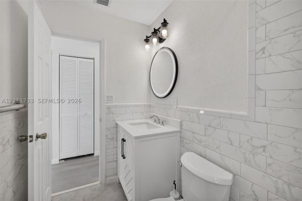 Riviera Beach Heights, 840 W 4th St, Riviera Beach, Florida 33404, image 1