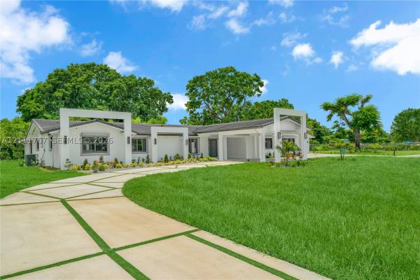 Rolling Oaks Estates, 17640 SW 52nd Ct #1, Southwest Ranches, Florida 33331, image 1