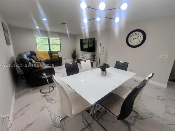 Strathmore Gate West, 350 Quincy Ct, Royal Palm Beach, Florida 33411, image 1