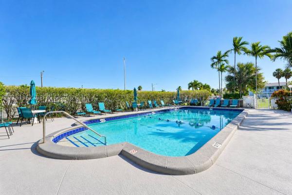 Berkeley Diplomat, 900 Atlantic Shores Blvd #101, Hallandale Beach, Florida 33009, image 1