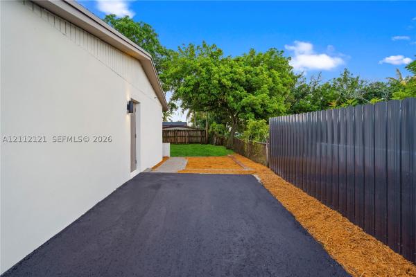5020 NW 182nd St, Miami Gardens, Florida 33055, image 1