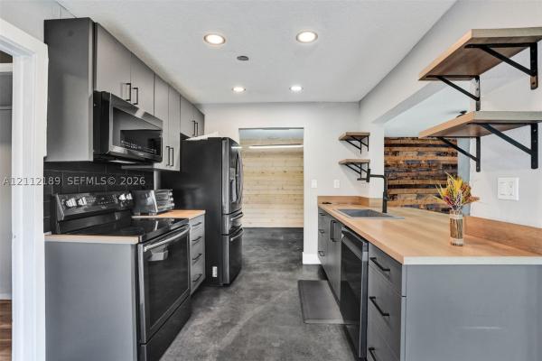 Oakland Hills, 5161 SW 7th Ct, Margate, Florida 33068, image 1