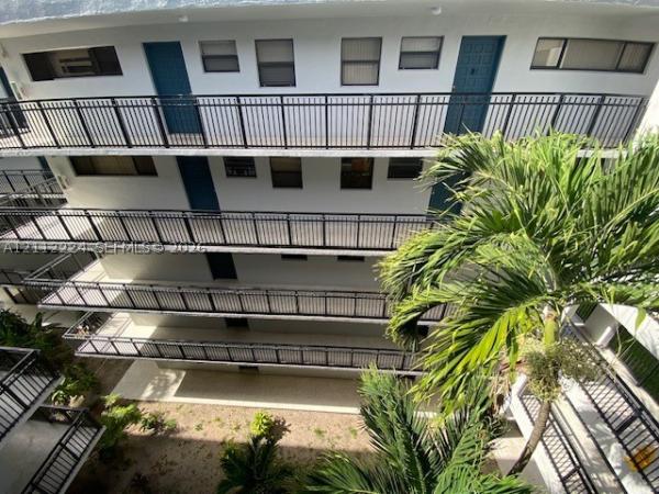 650 NE 149th St #F303, Unincorporated Dade County, Florida 33161, image 1