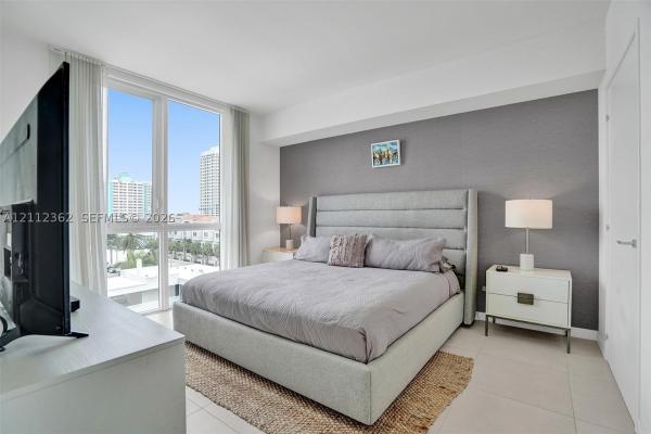 Tiffany House, 401 N Birch Rd #513, Fort Lauderdale, Florida 33304, image 1