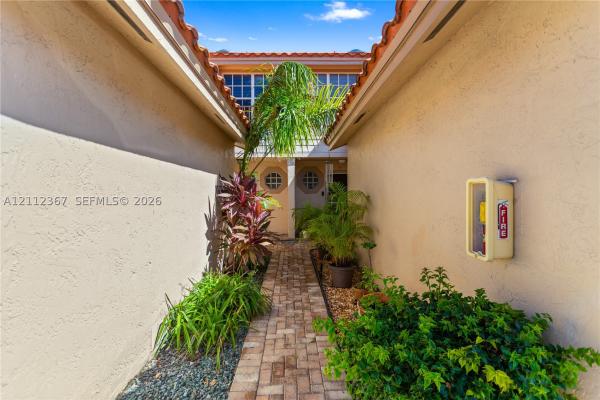 Cypress Glen Townhomes, 10803 Cypress Glen Dr, Coral Springs, Florida 33071, image 1