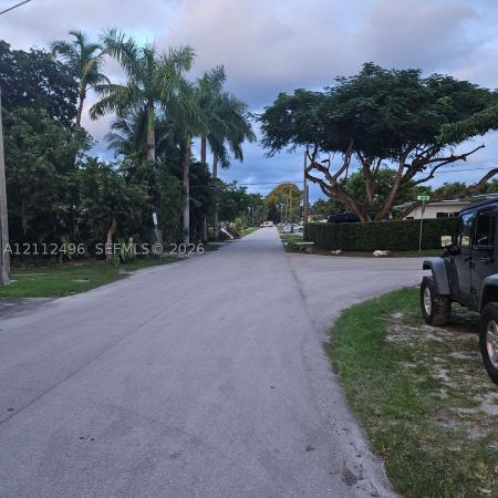 290 NE 115th St, Unincorporated Dade County, Florida 33161, image 1