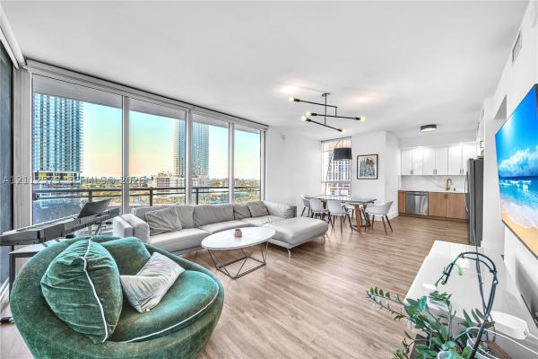 The Ivy At Riverfront, 90 SW 3rd St #1213, Miami, Florida 33130, image 1