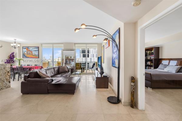 King David Of Sunny Isles, 17555 NW Atlantic Blvd #1108, Sunny Isles Beach, Florida 33160, image 1