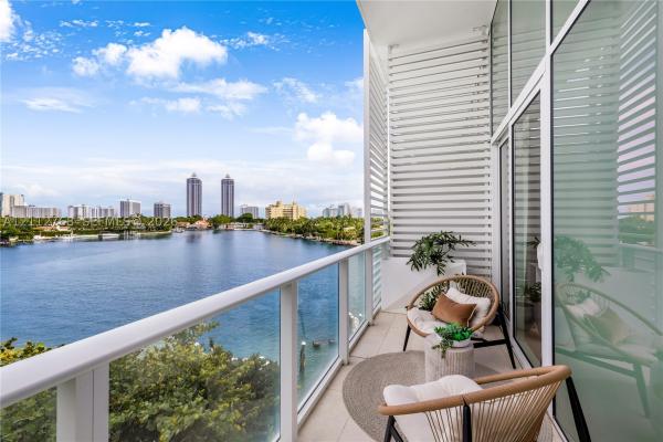 The Ritz-Carlton South Beach, 4701 N Meridian Ave #304, Miami Beach, Florida 33140, image 1