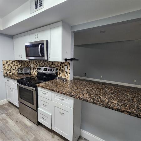 Villas West, 11011 S Lakeview Dr, Pembroke Pines, Florida 33025, image 1