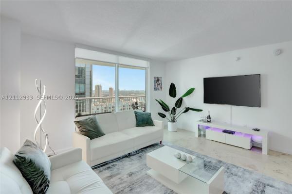 The Club At Brickell Bay, 1200 Brickell Bay Dr #4106, Miami, Florida 33131, image 1