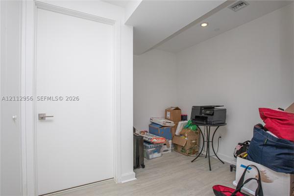 Brickell Heights East, 45 SW 9th St #1810, Miami, Florida 33130, image 1