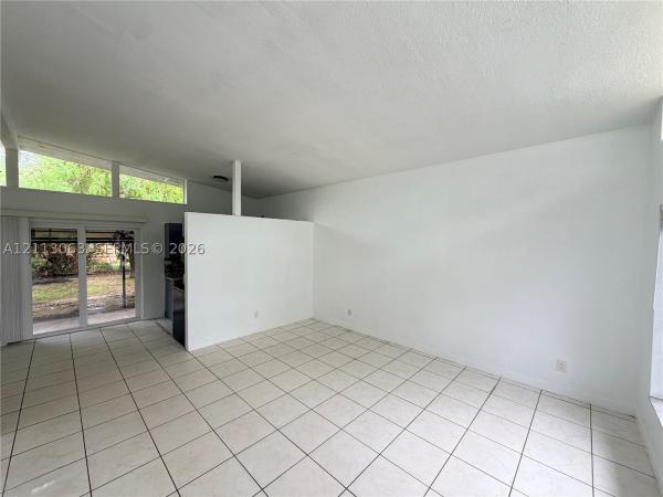 Scott Lake Manor, 900 NW 178th Ter, Miami Gardens, Florida 33169, image 1