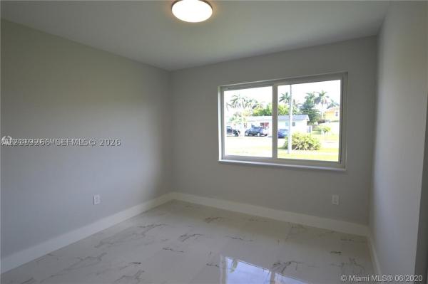 9040 SW 48th Ter, Unincorporated Dade County, Florida 33165, image 1