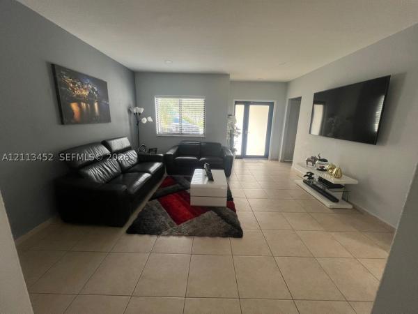 5083 SW 160th Ave, Unincorporated Dade County, Florida 33185, image 1