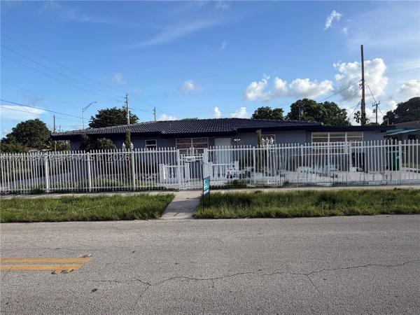 9200 SW 37th St, Unincorporated Dade County, Florida 33165, image 1