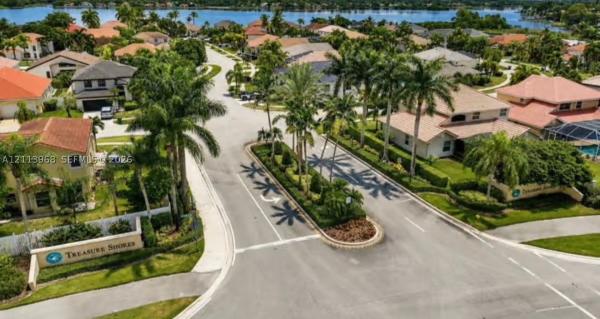 Treasure Shores At Silver Lakes, 18341 NW 10th St, Pembroke Pines, Florida 33029, image 1