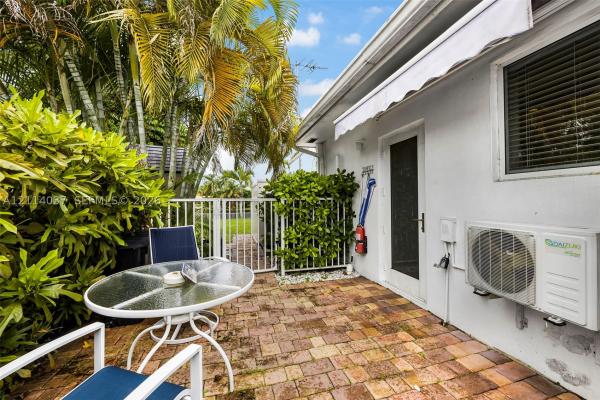 8436 SW 143rd Ave, Unincorporated Dade County, Florida 33183, image 1