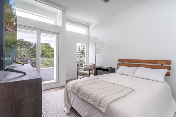 South Middle River, 1126 NE 2nd Ave, Fort Lauderdale, Florida 33304, image 1