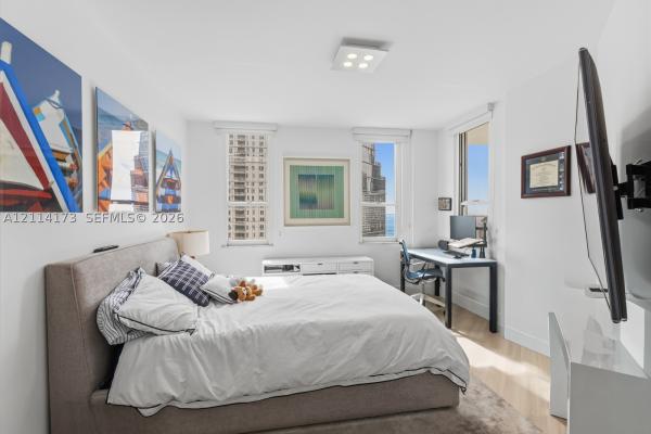 Courvoisier Courts, 701 Brickell Key Blvd #1012, Miami, Florida 33131, image 1