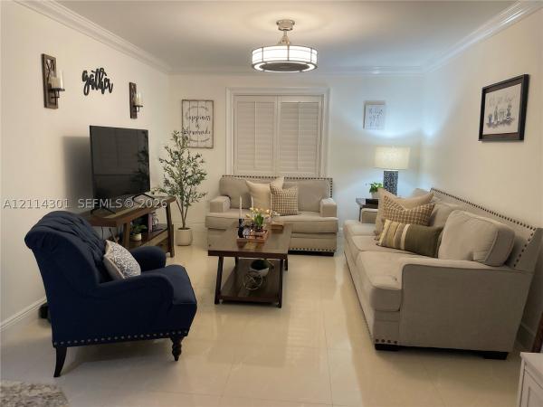 Monterey Gardens Of Pinecrest, 8605 SW 68th Ct #5, Pinecrest, Florida 33156, image 1