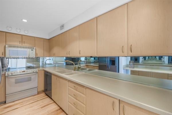 Island Pointe, 10350 W Bay Harbor Dr #9C, Bay Harbor Islands, Florida 33154, image 1