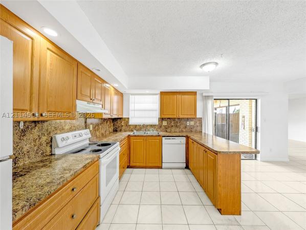 Bay Tree Patio Homes, 8208 SW 23rd St #16B, North Lauderdale, Florida 33068, image 1