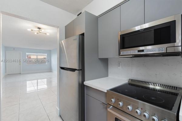 Wilton Village, 2607 NE 8th Ave #35, Wilton Manors, Florida 33334, image 1