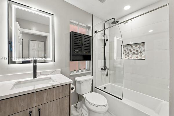 Bridgewater At Plantation, 10780 NW 10th St, Plantation, Florida 33322, image 1
