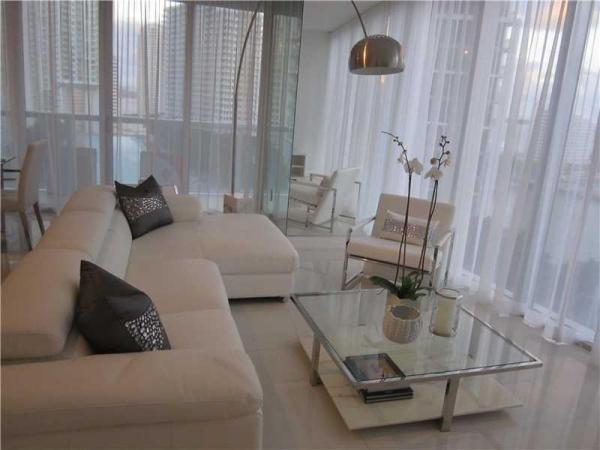 Icon Brickell Tower 3, Miami, Florida 33131, image 2