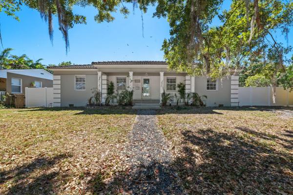 Hollywood Lakes, 1516 Jefferson St, Hollywood, Florida 33020, image 3