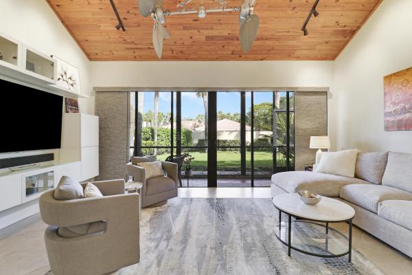 Patio Homes, 204 Old Meadow Way, Palm Beach Gardens, Florida 33418, image 1